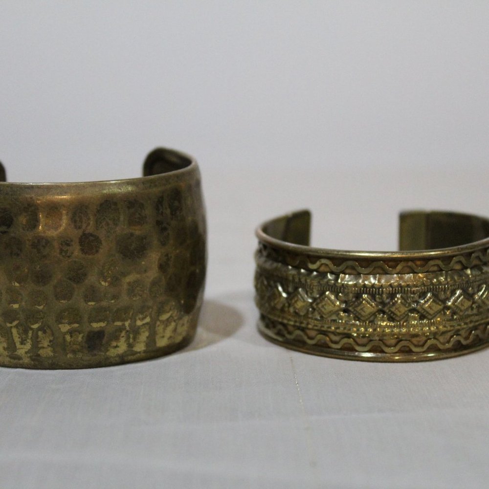 2 brass cuff bracelets - Picture 4 of 4